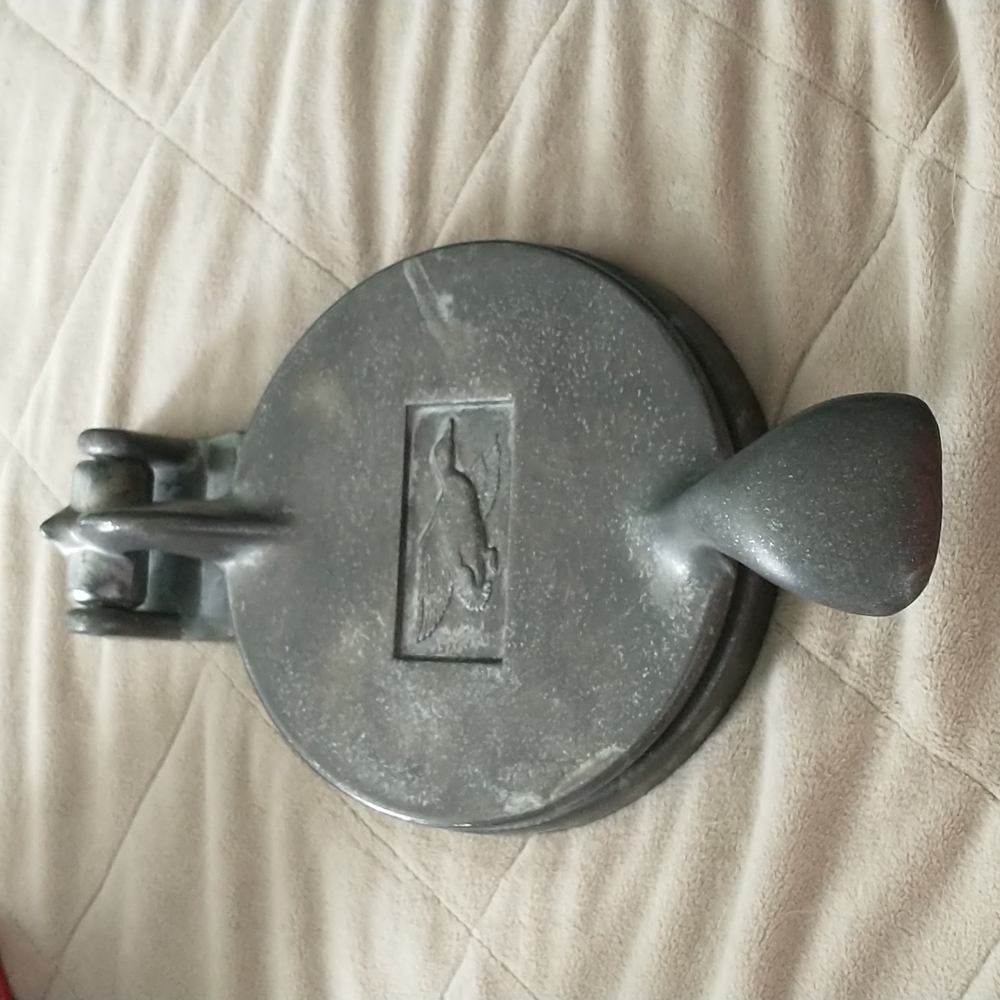 VINTAGE HAMBURGER PRESS 1930'S ALUMINUM MALLARD DUCK - **A22 - Picture 1 of 2